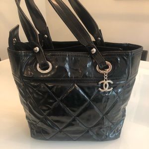 CHANEL tote